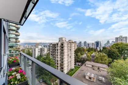 Family Room Photo of 901 1171 Jervis Street, Vancouver, BC