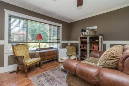 Kitchen Island Photo of 34257 Woodbine Crescent, Abbotsford, BC