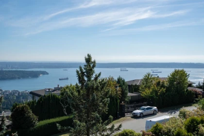 Outdoor Patio Photo of 1437 Bramwell Road, West Vancouver, BC