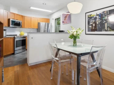 Kitchen Island Photo of 101 685 W 7th Avenue, Vancouver, BC