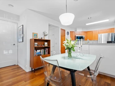 Kitchen Photo of 101 685 W 7th Avenue, Vancouver, BC