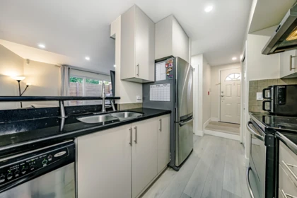 Breakfast Nook Photo of 1 1328 W 73rd Avenue, Vancouver, BC
