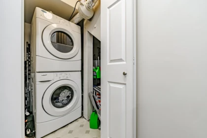 Mudroom Photo of 1 1328 W 73rd Avenue, Vancouver, BC