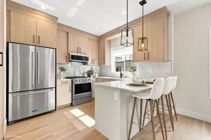 Kitchen Photo of 4 17432 58 Avenue, Surrey, BC