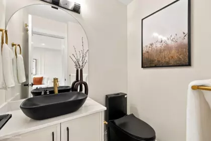 Walk-In Closet Photo of 4 17432 58 Avenue, Surrey, BC