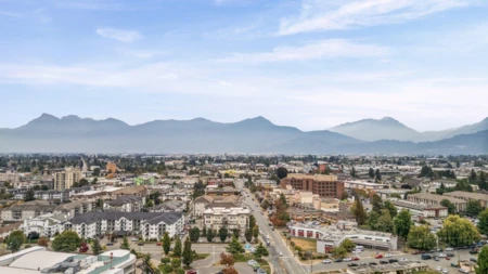 Garden / Landscaping Photo of 405 9130 Corbould Street, Chilliwack, BC