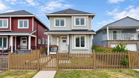 4985 Moss Street, Vancouver, BC, Vancouver — Half Duplex for sale
