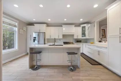 Dining Area Photo of 21 18868 69 Avenue, Surrey, BC