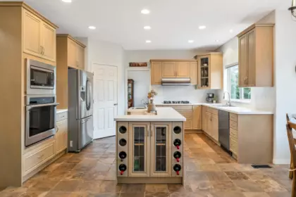 Breakfast Nook Photo of 21679 52 Avenue, Langley, BC