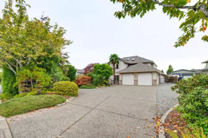 21679 52 Avenue, Langley, BC, Langley — Single Family Residence for sale