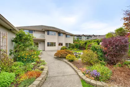 Hot Tub / Spa Photo of 21679 52 Avenue, Langley, BC