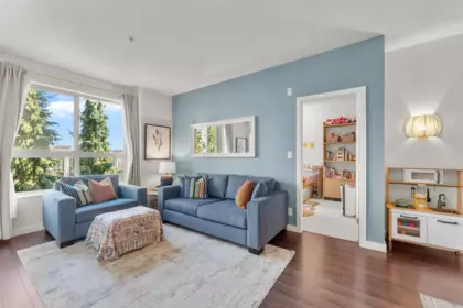203 255 Ross Drive, New Westminster, BC, New Westminster — Apartment/Condo for sale