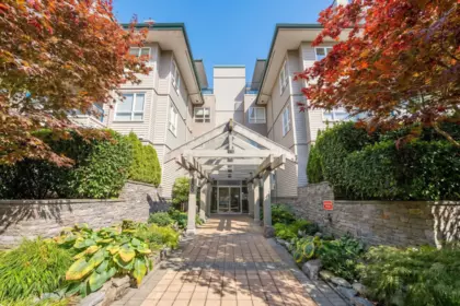 302 5800 Andrews Road, Richmond, BC, Richmond — Apartment/Condo for sale
