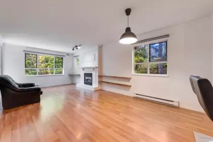 105 5577 Smith Avenue, Burnaby, BC, Burnaby — Apartment/Condo for sale