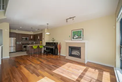 18 1863 Wesbrook Mall, Vancouver, BC, Vancouver — Townhouse for sale