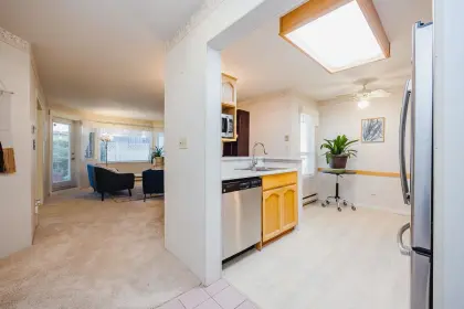 102 13959 16 Avenue, Surrey, BC, Surrey — Apartment/Condo for sale