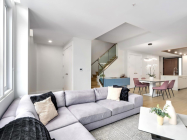202 6691 Nelson Avenue, West Vancouver, BC, West vancouver — Townhouse for sale
