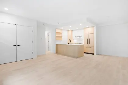 111 2045 Heritage Park Lane, North Vancouver, BC, North vancouver — Townhouse for sale