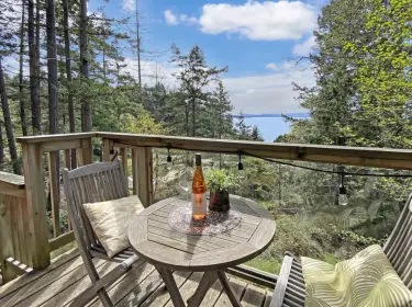 3733 Privateers Road, Pender Island, BC, Pender island — Single Family Residence for sale