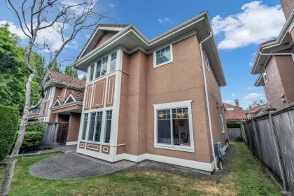 2 8060 St. Albans Road, Richmond, BC, Richmond — Townhouse for sale