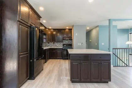 3417 Juniper Crescent, Abbotsford, BC, Abbotsford — Single Family Residence for sale