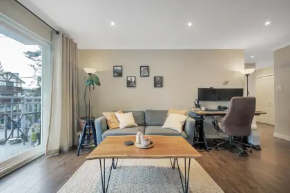 104 157 E 21 St Street, North Vancouver, BC, North vancouver — Apartment/Condo for sale