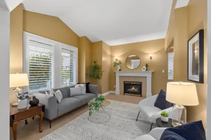 14758 31 Avenue, Surrey, BC, Surrey — Single Family Residence for sale