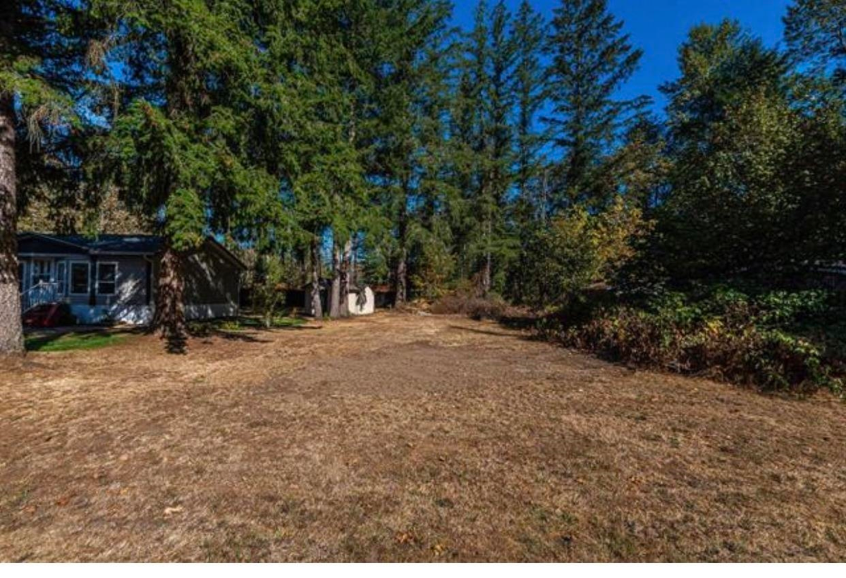 Kitchen Photo of 45981 Linzey Road, Cultus Lake, BC