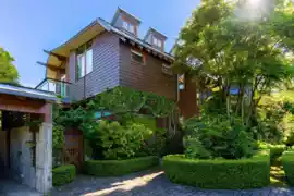 MLS R2989683