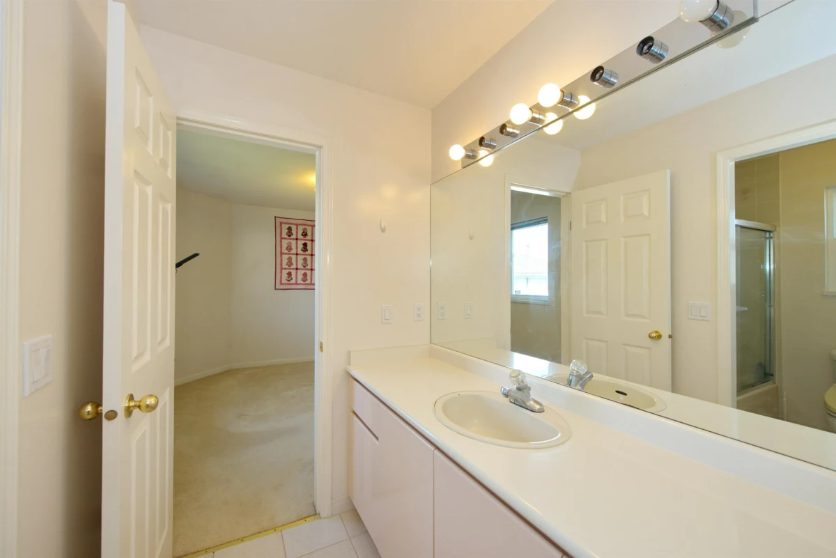 Hallway Photo of 5609 Wilson Court, Richmond, BC