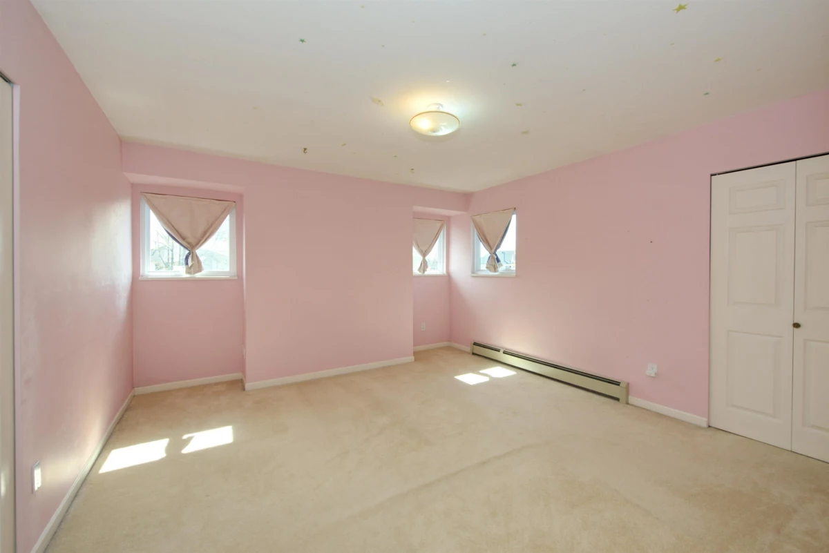 Laundry Room Photo of 5609 Wilson Court, Richmond, BC
