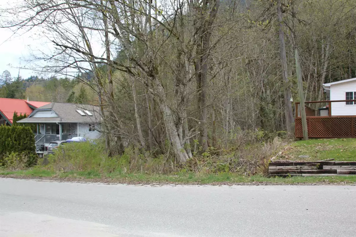 Family Room Photo of 66555 Kereluk Road, Hope, BC