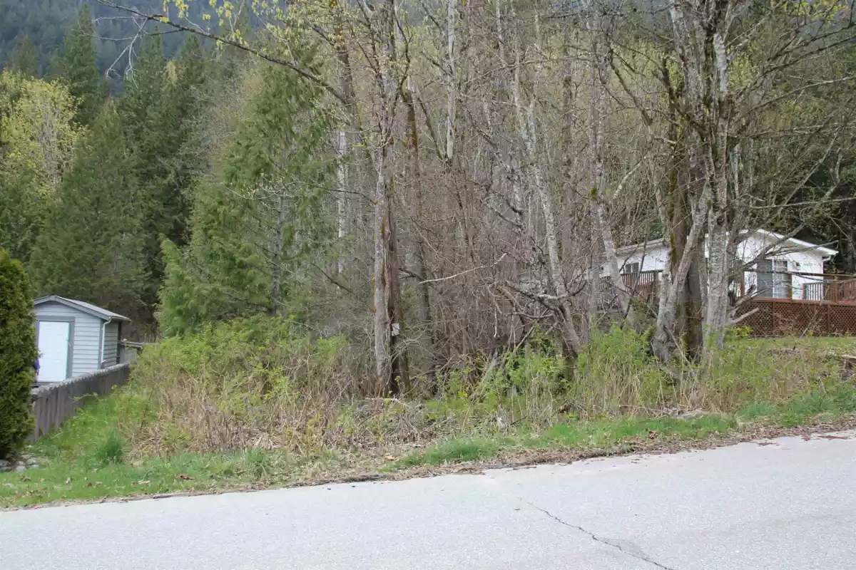 Living Room Photo of 66555 Kereluk Road, Hope, BC