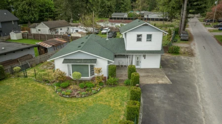 19846 Marie Street, Hope, BC, Hope — Single Family Residence for sale