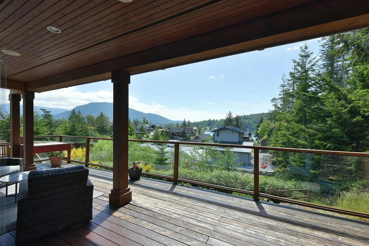 Laundry Room Photo of 39 4622 Sinclair Bay Road, Garden Bay, BC