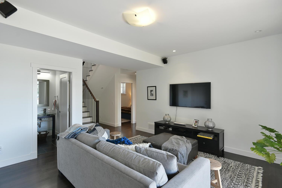 Staircase Photo of 39 4622 Sinclair Bay Road, Garden Bay, BC