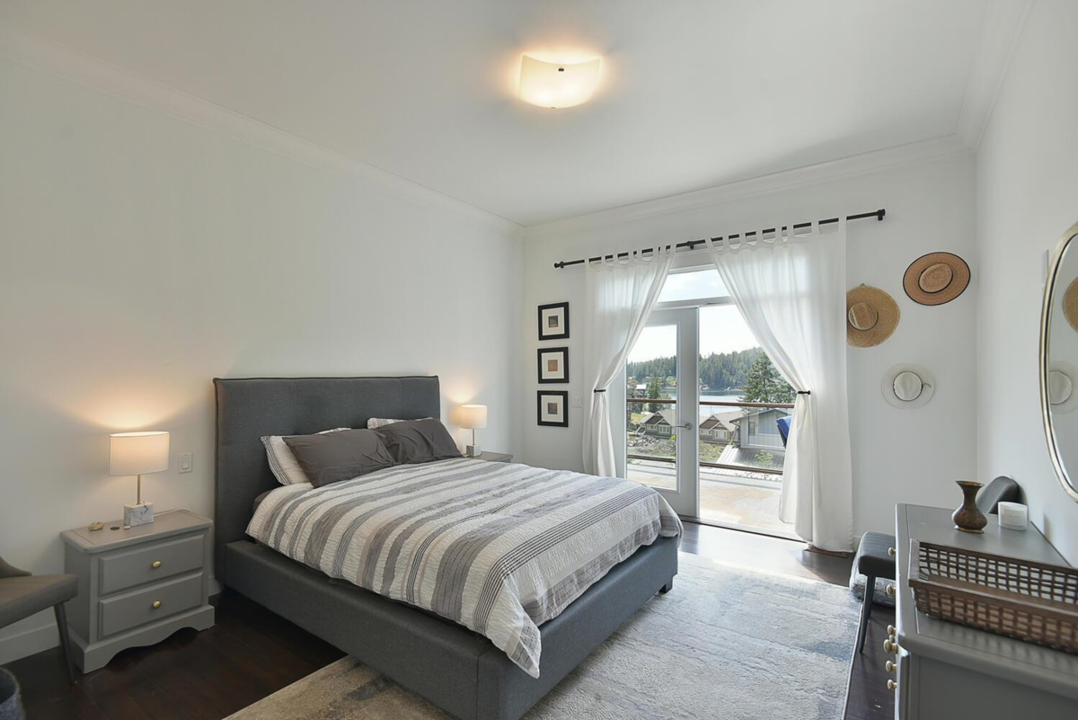 Walk-In Closet Photo of 39 4622 Sinclair Bay Road, Garden Bay, BC