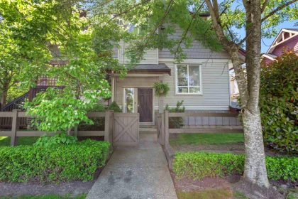 21 16772 61 Avenue, Surrey, BC, Surrey — Townhouse for sale