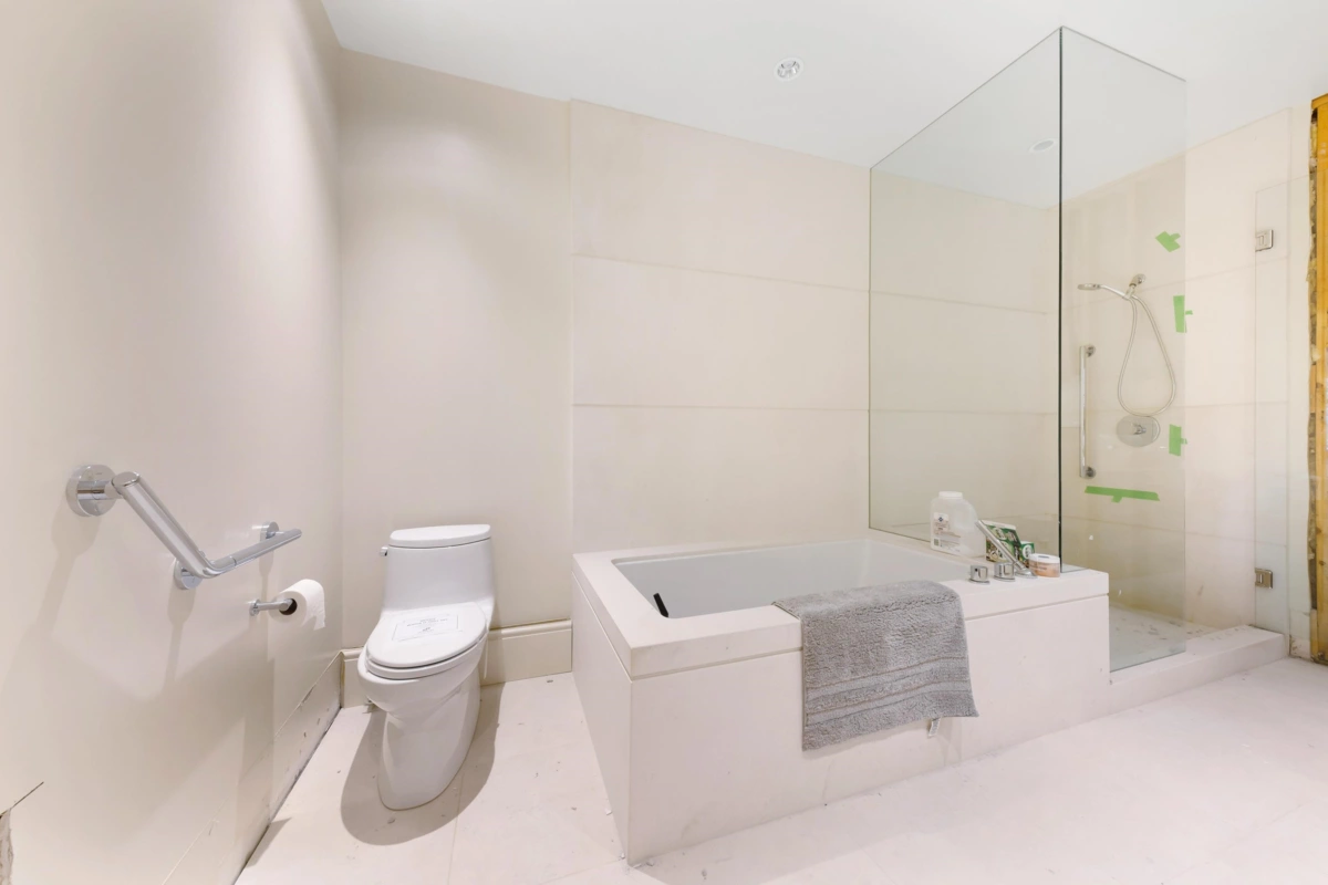 Guest Bathroom Photo of 72 5531 Cornwall Drive, Richmond, BC