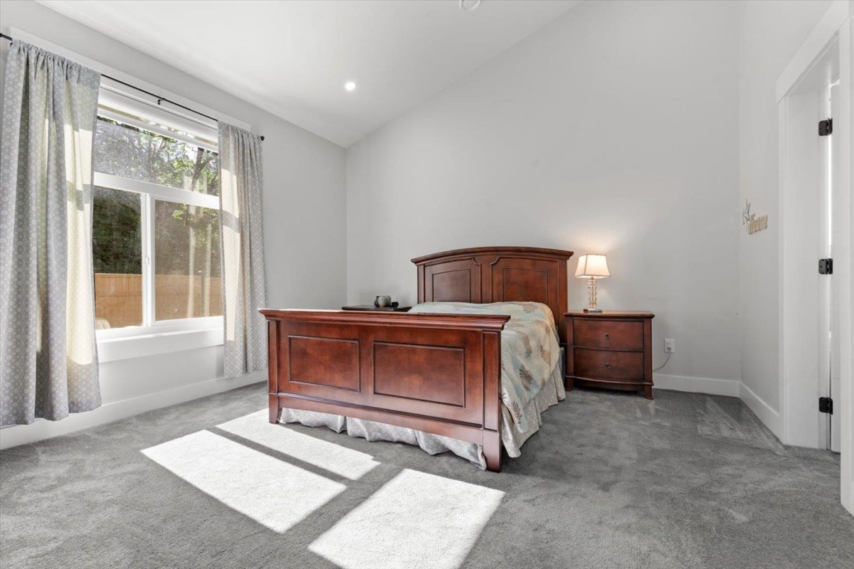 Bedroom 3 Photo of 835 Myng Crescent, Harrison Hot Springs, BC