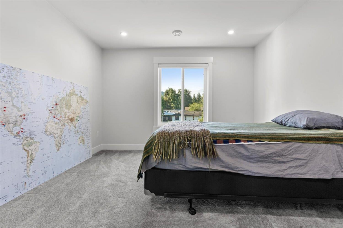 Laundry Room Photo of 835 Myng Crescent, Harrison Hot Springs, BC