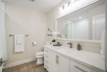 Walk-In Closet Photo of 10500 125a Street, Surrey, BC