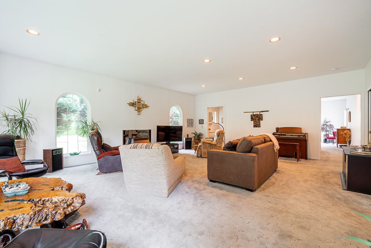 Dining Area Photo of 6260 240 Street, Langley, BC