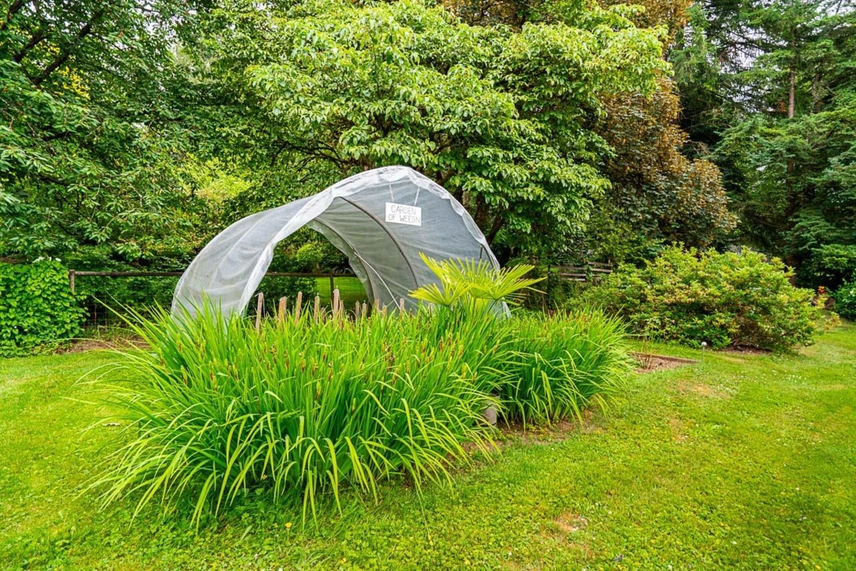 Garden / Landscaping Photo of 6260 240 Street, Langley, BC