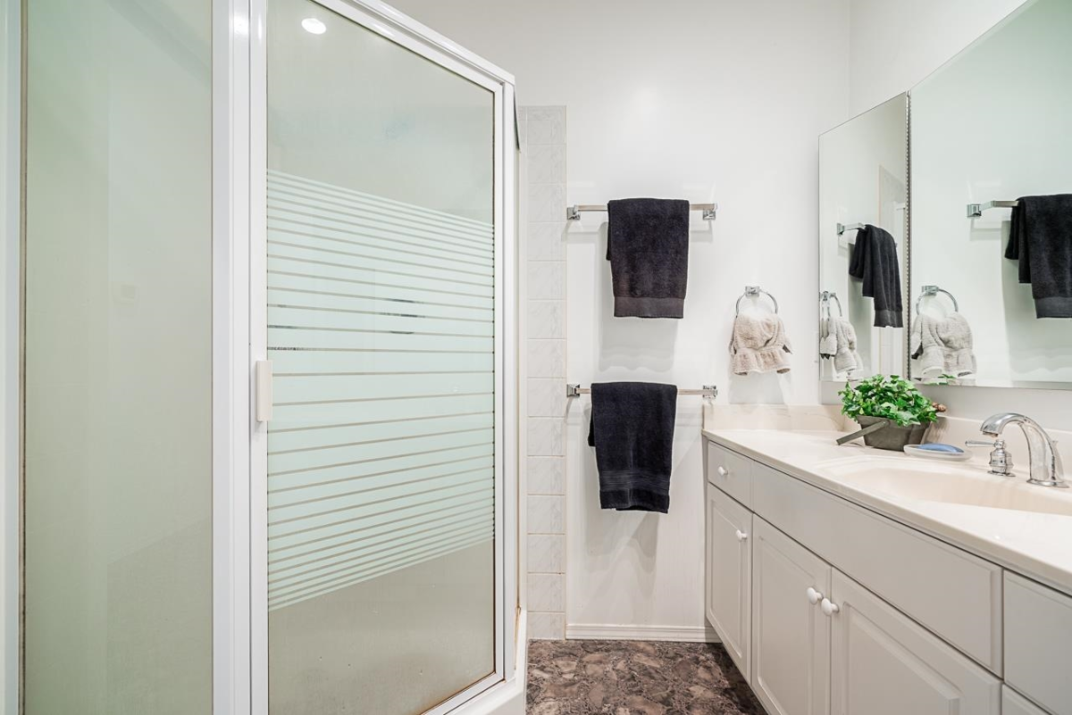 Hallway Photo of 6260 240 Street, Langley, BC