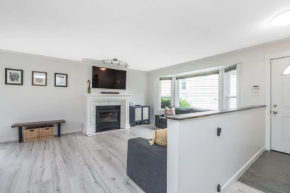 18096 61 Avenue, Surrey, BC, Surrey — Single Family Residence for sale
