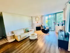 MLS R3027783