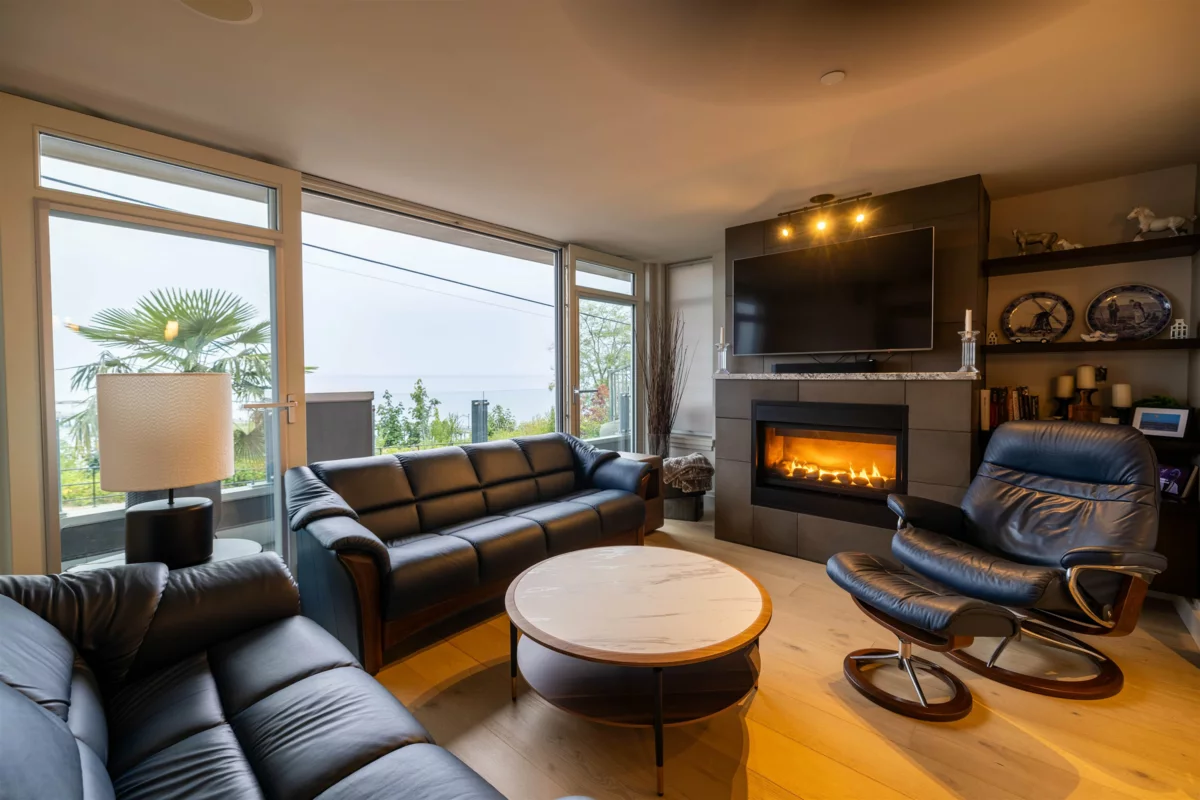 Bedroom 3 Photo of 101 15097 Marine Drive, White Rock, BC