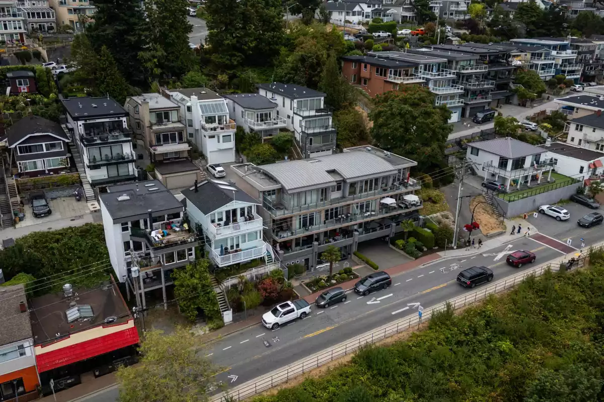 Fitness Center Photo Near 101 15097 Marine Drive, White Rock, BC