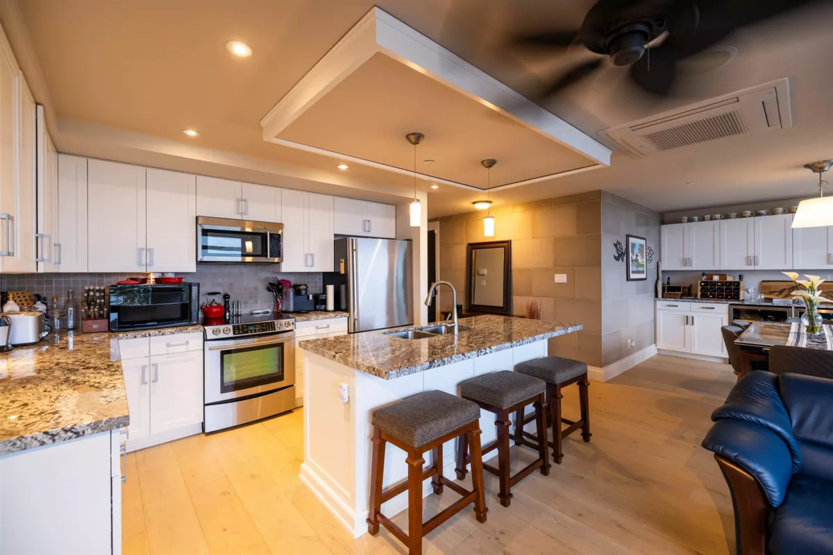 Loft / Bonus Room Photo of 101 15097 Marine Drive, White Rock, BC